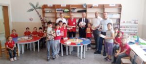 OKULLAR KİTAPLA DONATILIYOR