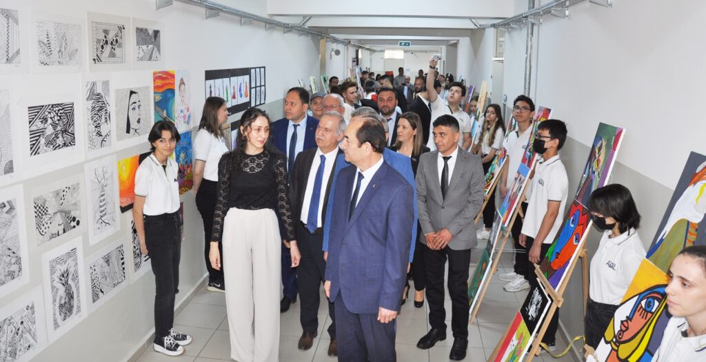 TOKİ AYASBEY’DE GÖRSEL ŞÖLEN 