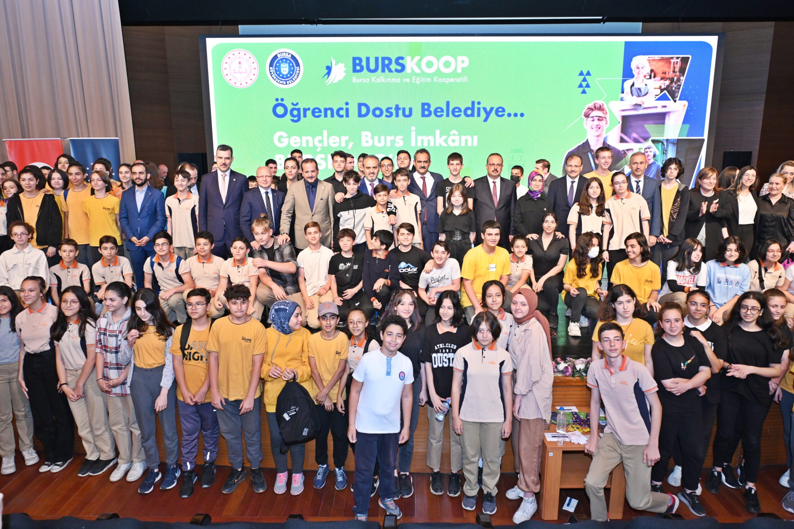 MESLEK LİSELİLERE BURS DESTEĞİ