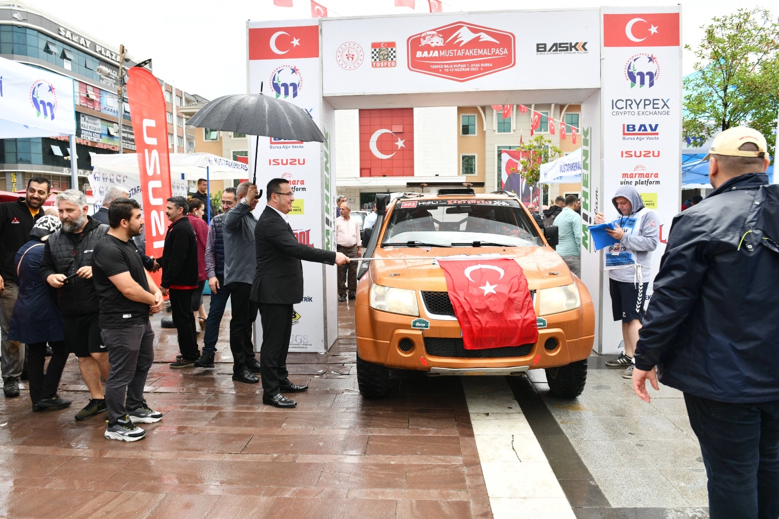 BAJA YARIŞLARI NEFES KESTİ