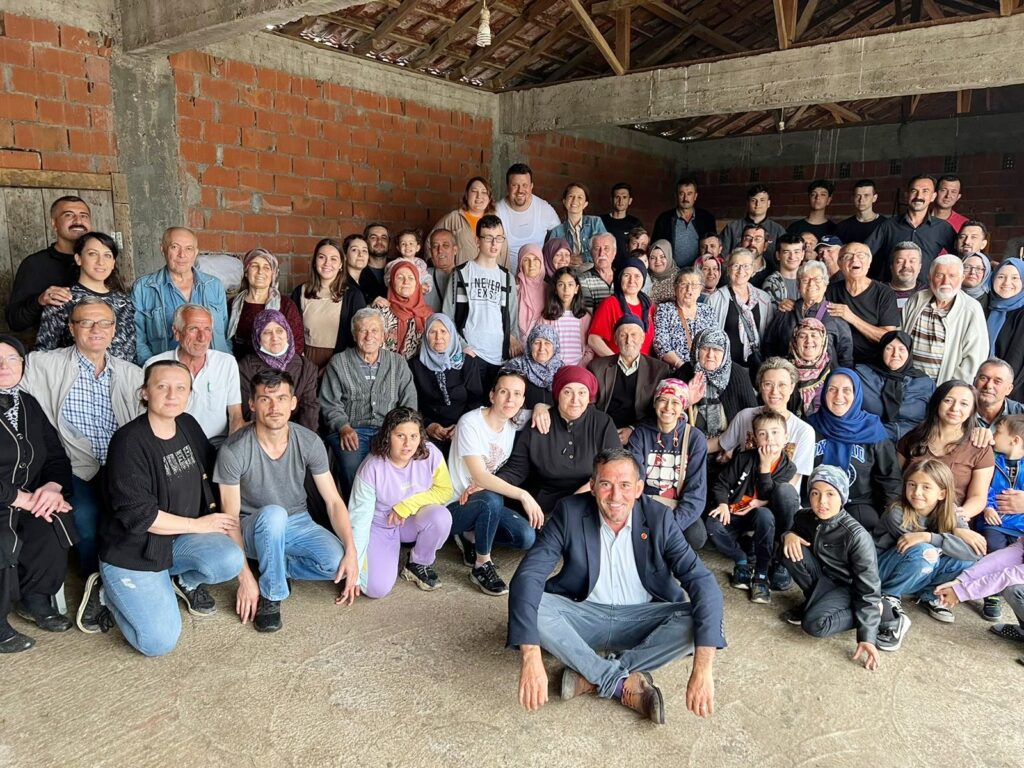 KESTELEK’TE AKRABA BULUŞMASI