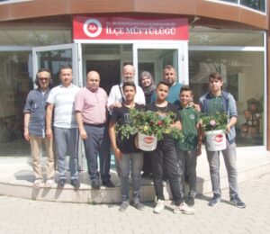 MÜFTÜLÜK ‘GÜL’LENDİ