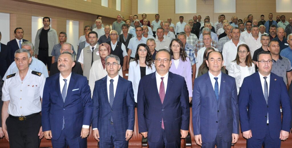 VALİ CANBOLAT MUHTARLARI DİNLEDİ