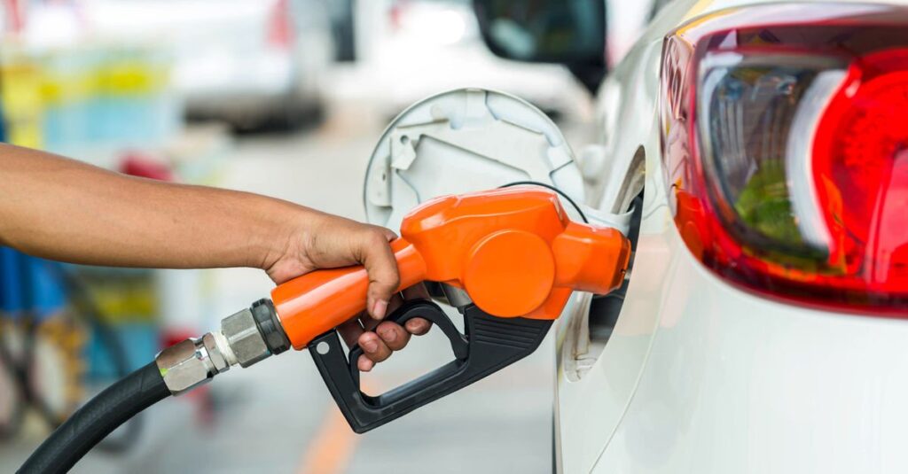 10 ARAÇ SAHİBİNDEN 9’U AYAĞINI GAZDAN ÇEKTİ!