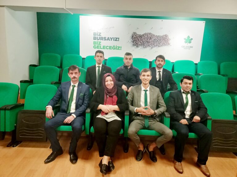 GELECEK PARTİSİ’NDE YAPRAK DÖKÜMÜ