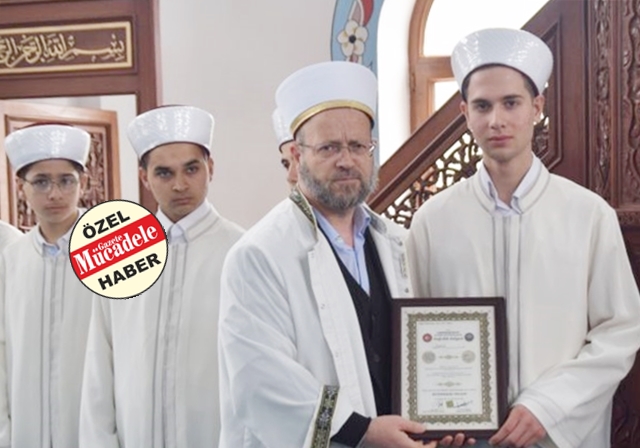 HAFIZLAR BELGELERİNİ ALIYOR