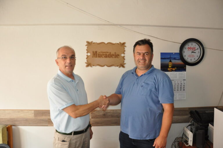 AKKOYUNLU’DAN MÜCADELE GAZETESİ’NE JEST