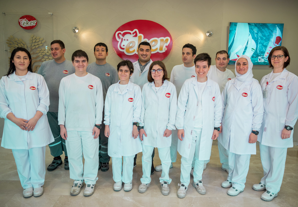   EKER’E ULUSLARARASI ÖDÜL