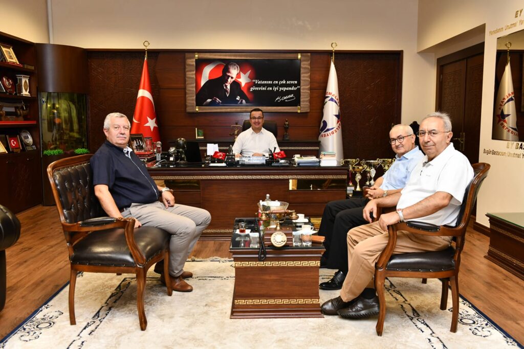 KIZILAY’DAN KALICI KAN MERKEZİ ÇALIŞMASI