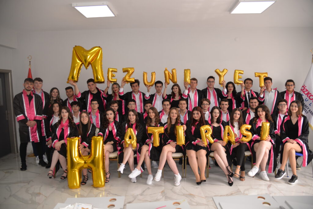 ÖZKOCAMAN FEN VE ANADOLU LİSESİ’NDEN YKS YERLEŞTİRMELERİNDE BÜYÜK BAŞARI 