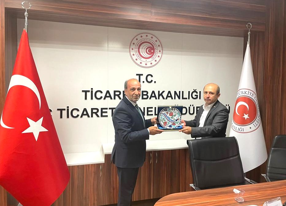 YEREL MARKETLERİN GÖZÜ PERAKENDE YASASI’NDA