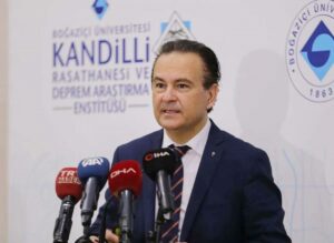 ‘DEPREMİN BÜYÜKLÜĞÜ 7.2 OLACAK’