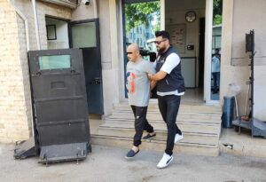 MAHALLEYİ RAHATLATAN BASKIN