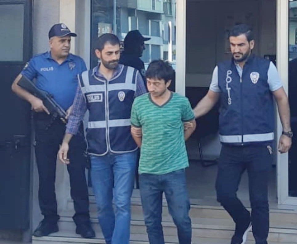 ŞOKE EDEN HIRSIZLIK ZANLISI YAKALANDI