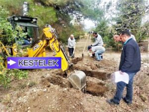 MEZARLAR, MADEN SAHASINDA KALDIĞI İÇİN TAŞINIYOR