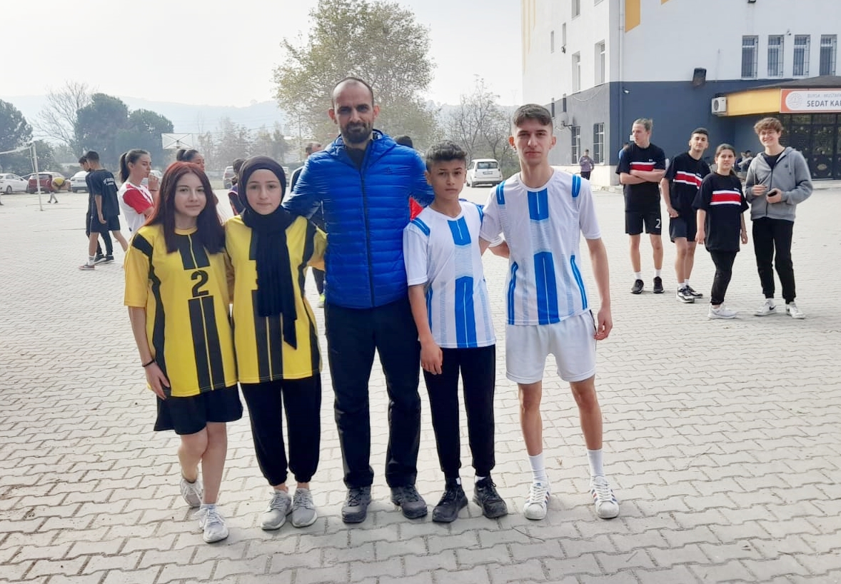 CUMHURİYET BAYRAMI YARIŞMALARLA RENKLENDİ