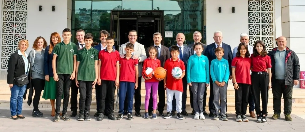 E-ATIK ŞAMPİYONLARINA ÖDÜL