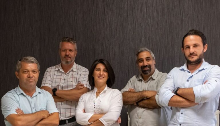 GÜLSÜN, VETERİNERLER ODASI YÖNETİMİNDE