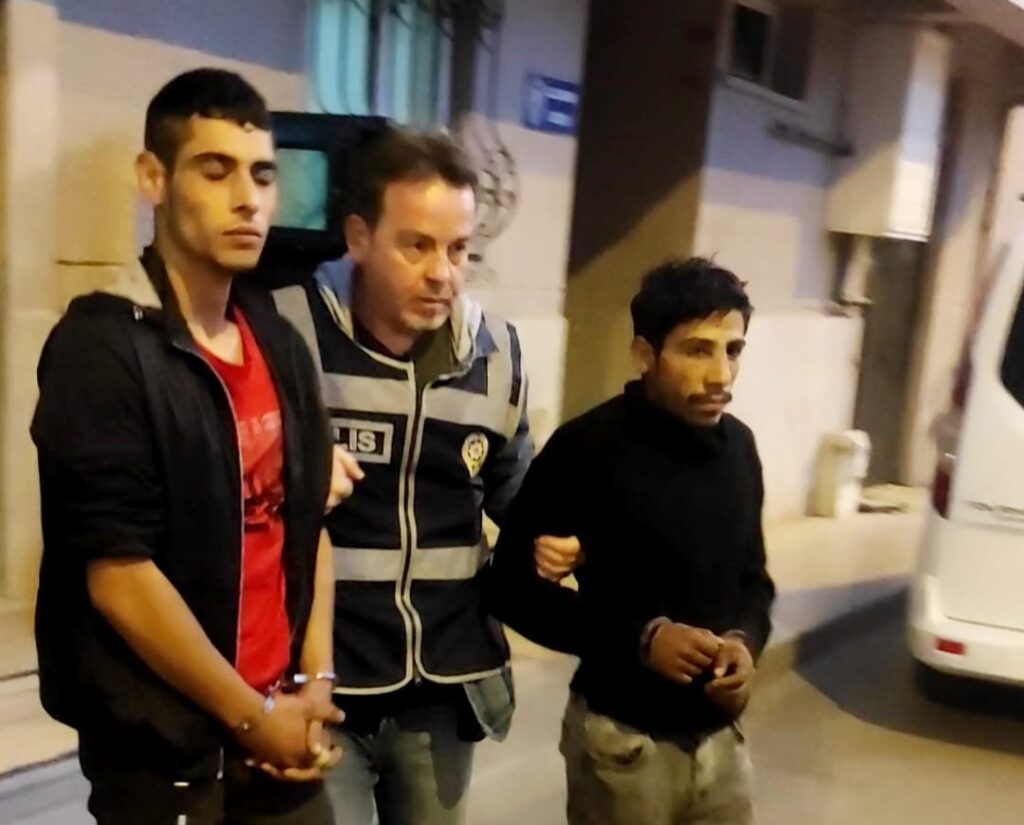 POLİS HIRSIZLARA GÖZ AÇTIRMIYOR