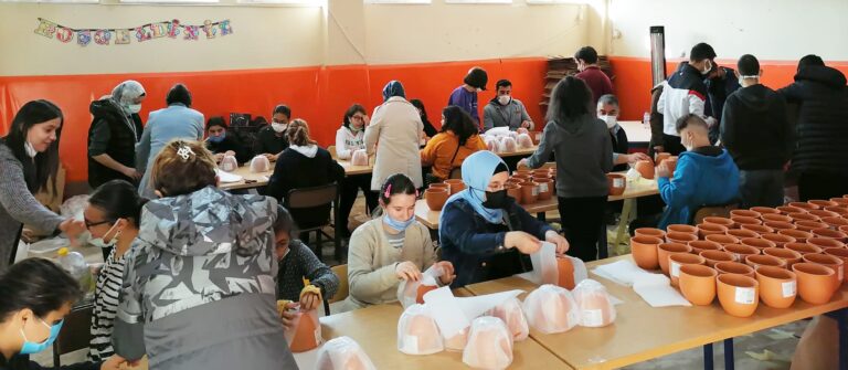 İBN-İ SİNA IŞILDIYOR