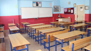 ÖĞRETMENLER İŞ BIRAKIYOR