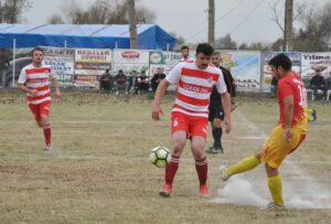 YEŞİLOVA’DA KUPA YÜRÜYÜŞÜ SÜRÜYOR