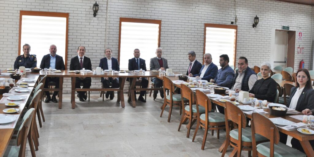 BAŞSAVCI’YA VEDA YEMEĞİ