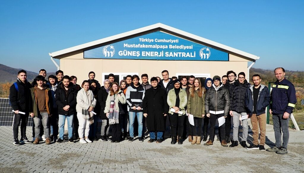 BTÜ’LÜ GENÇLERDEN GES’E TEKNİK GEZİ