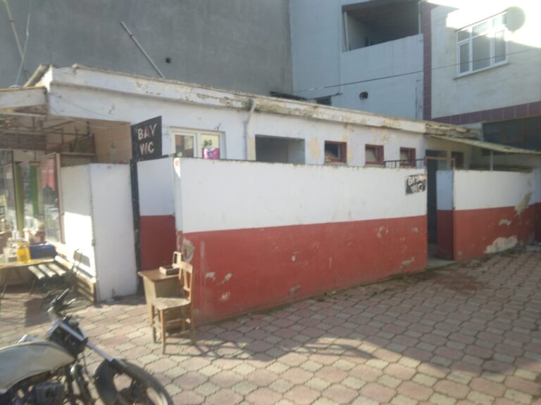 HIRSIZLAR TUVALET ÇEŞMELERİNE DADANDI