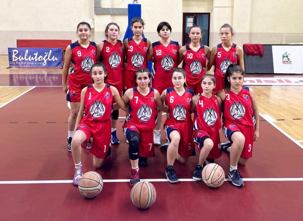 KIZLAR, FARKLI TURLADI