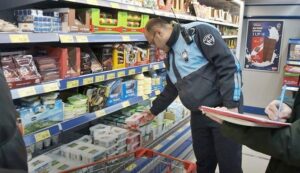 ZİNCİR MARKETLER MERCEK ALTINDA