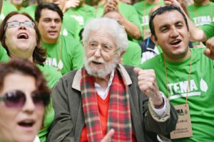 DOĞASEVERLER, TOPRAK DEDE’Yİ ANDI