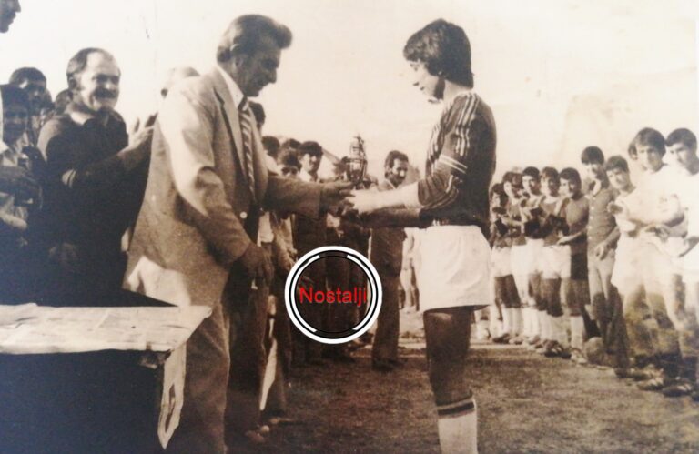 ÇOLAKOĞLU, KAPTAN’A KUPAYI VERİYOR