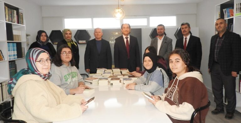 OKUL KÜTÜPHANELERİ ZENGİNLEŞİYOR