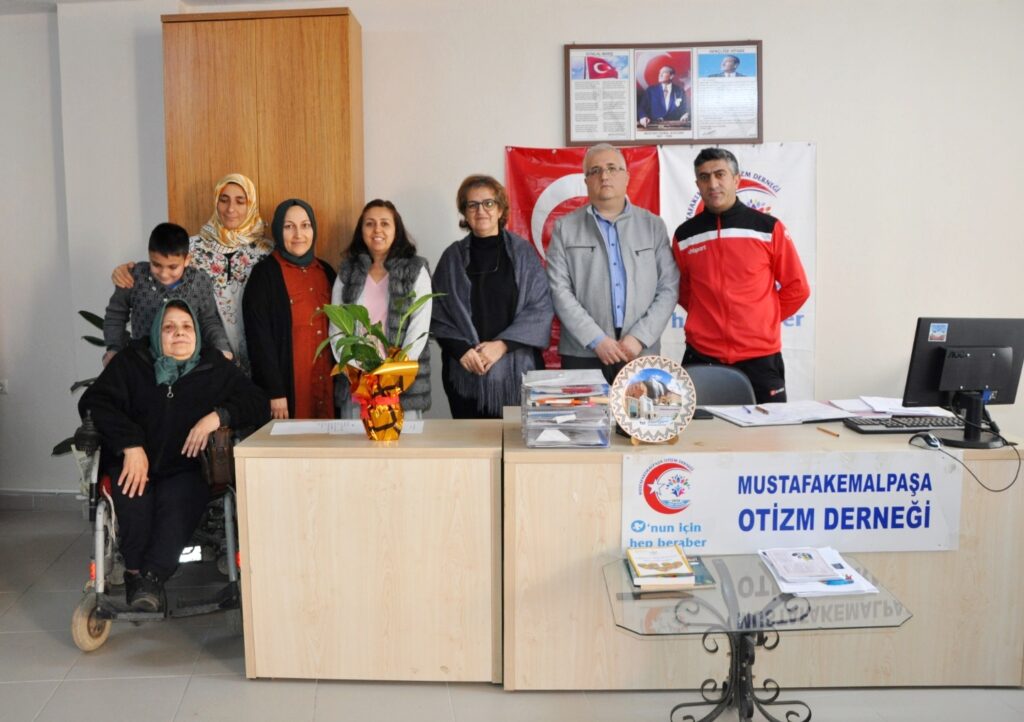 OTİZMLİ BİREYLER İÇİN DAHA FAZLA DESTEK