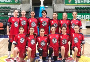 ŞAMPİYONLUK UZATMADA KAÇTI