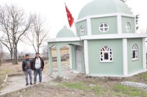 VELİ DEDE TÜRBESİ’NE KÖYLÜLER SAHİP ÇIKTI