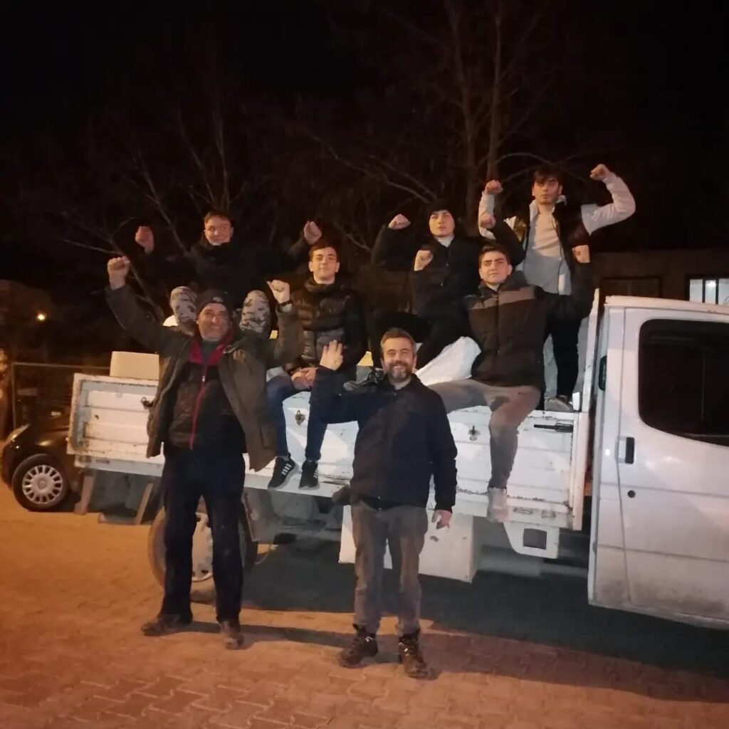 ÇIRPAN DERNEĞİ’NDEN YARDIM KERVANI