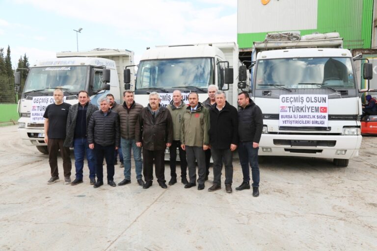 DEPREM BÖLGESİNDEKİ HAYVAN YETİŞTİRİCİLERİNE YEM DESTEĞİ