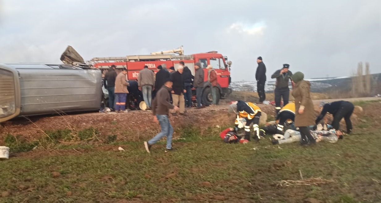 FECİ KAZADA 3 KİŞİ HAYATINI KAYBETTİ