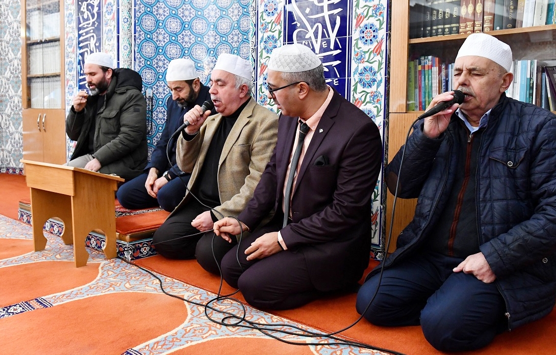 MUSTAFAKEMALPAŞA’DA DEPREM ŞEHİTLERİ İÇİN MEVLİT OKUTULDU