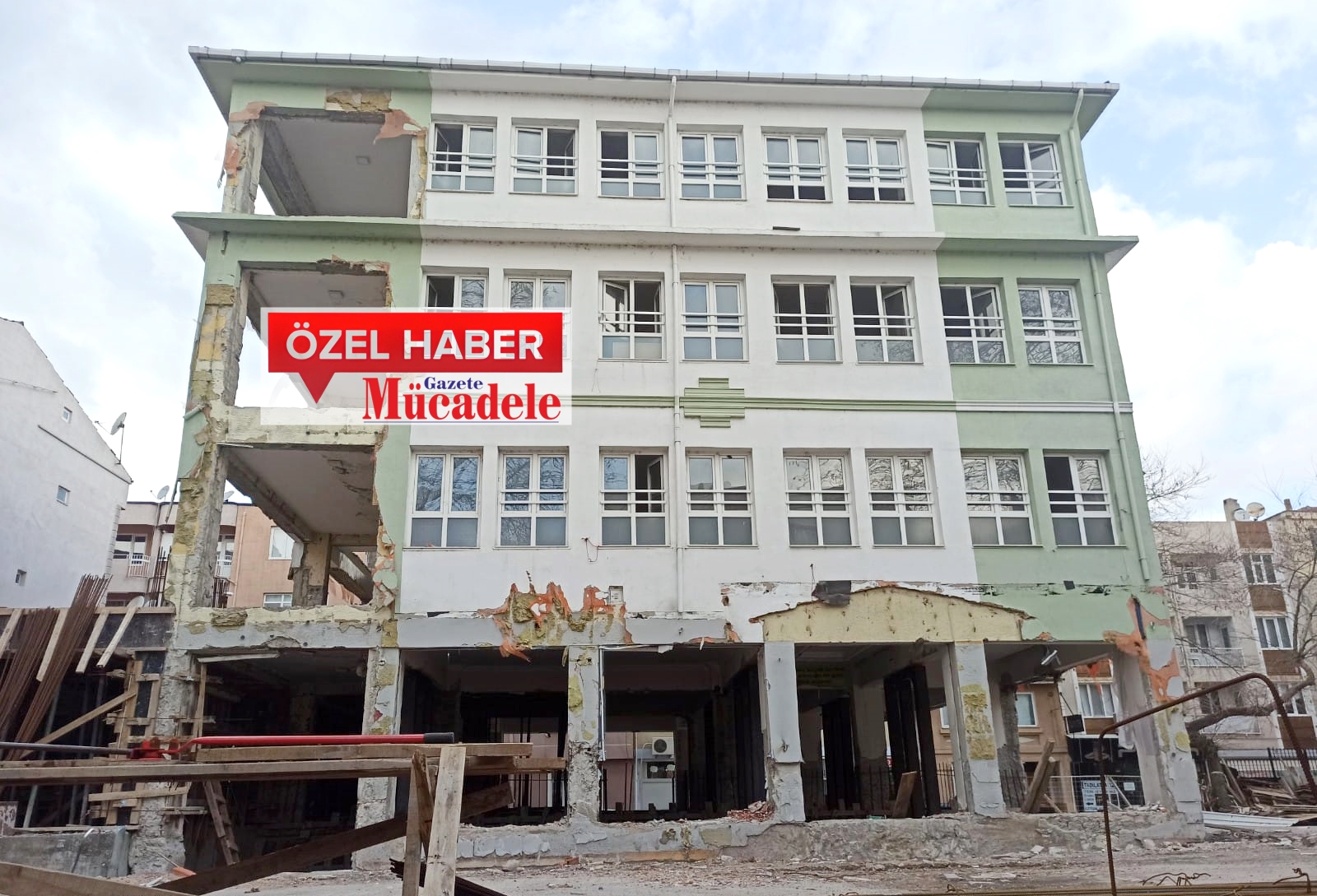 MUSTAFAKEMALPAŞA’DAKİ OKULLARDA ‘DEPREM’ SEFERBERLİĞİ