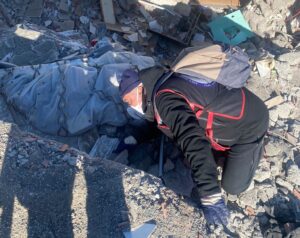 TRAC EKİBİ DEPREM BÖLGESİNDE