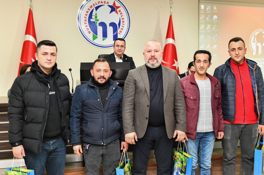 ‘AYIN VATANDAŞI’ SEÇİLDİ