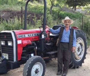 ARAÇ İÇİNDE ÖLÜ BULUNDU