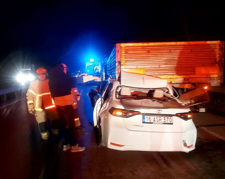 3 KİŞİLİK AİLE ÖLÜMDEN DÖNDÜ