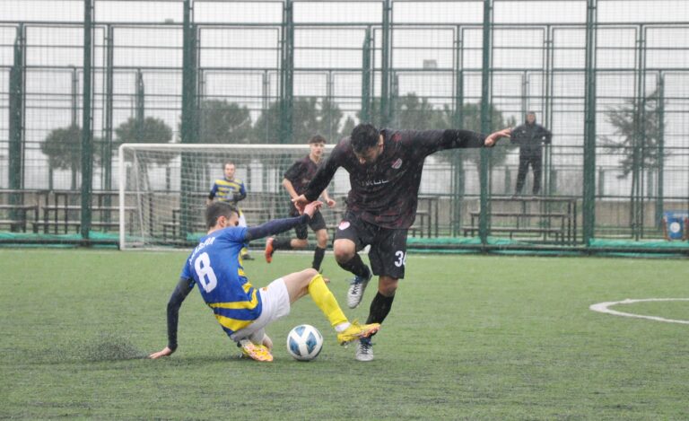 AKAR SPOR DERBİDE GÜLDÜ