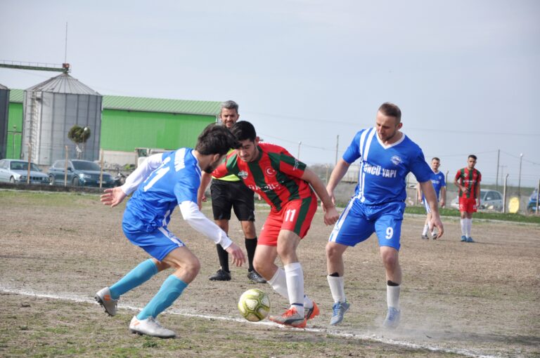 ÇELTİKÇİ’DE YARI FİNALE DOĞRU