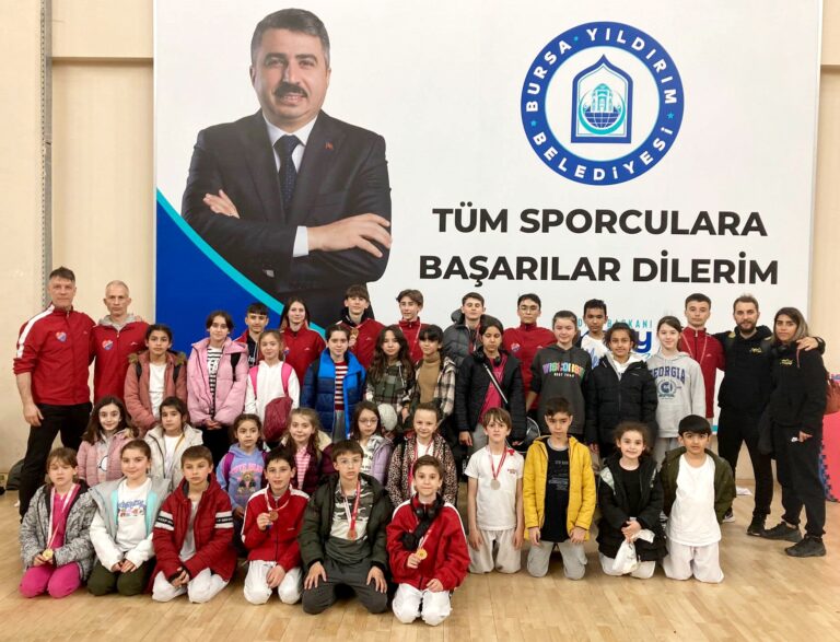 KARATE TAKIMI’NDAN 12 MADALYA