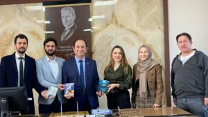 YAZAR ÖĞRETMENLERDEN YENİ KİTAPLAR